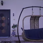 Alis Villa